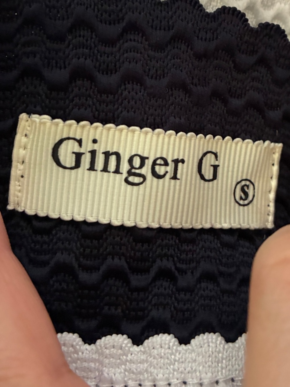 Ginger G Black and White Structured Striped Pleated Skirt - Size S - Picture 7 of 8